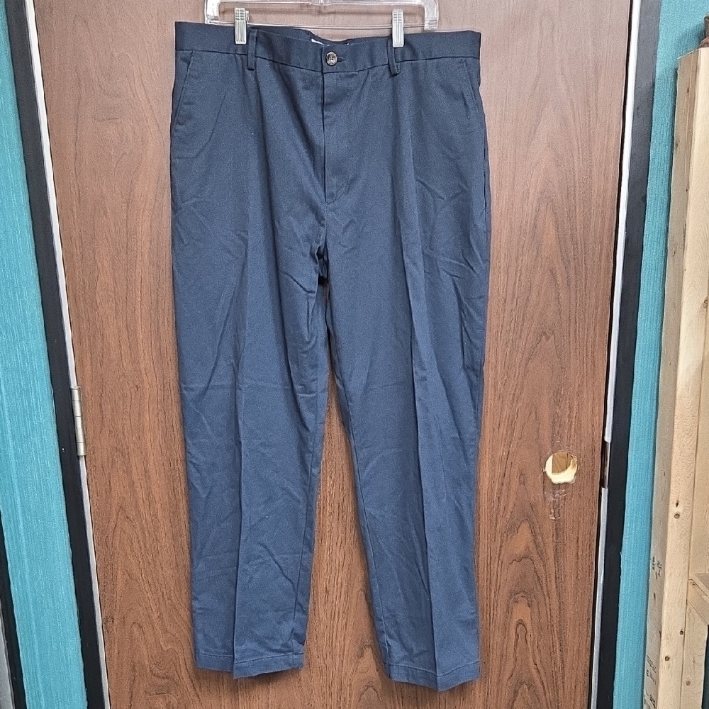 Amazon Essentials Size 38x30 Navy Classic Fit Chino Style Pants